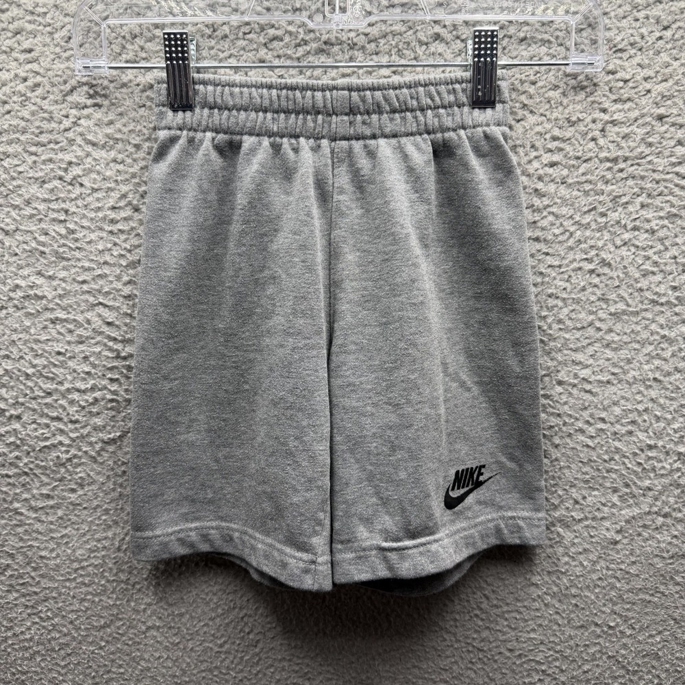 Nike Shorts Boys Size 6 (M) Grey Sweat Shorts Black Logo Boys Size 6